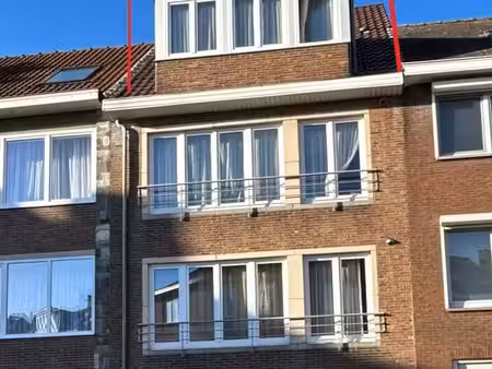 dans un clos calme charmant appartement avec 2 chambres