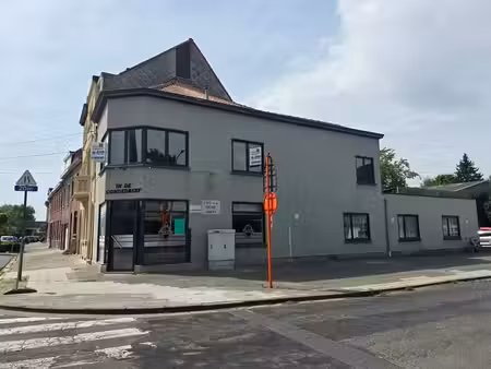 handelsgelijkvloers met woonst en garage