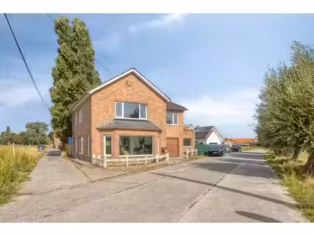 landelijk gelegen woning met epc label b  gerenoveerd in ...
