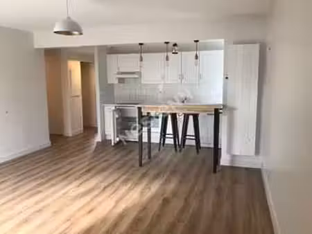 location appartement 3 pièces à sarzeau (56370) : à louer 3 pièces / 58m² sarzeau