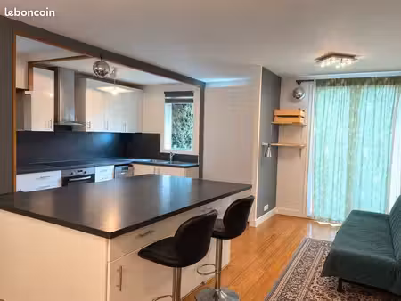 appartement 45 m2 + grand jardin + garage box privée