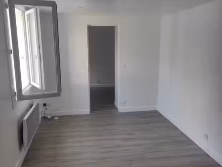 joli appartement rénové de 27 m² – centre-ville de saujon