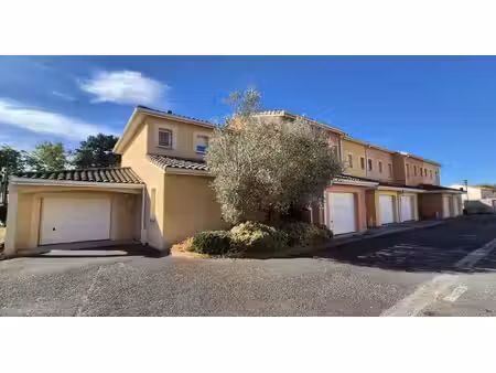 vente maison 25 pièces  563.00m²  saint