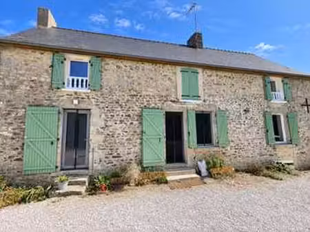 vente longère et corps de ferme à gesvres (53370) : à vendre / 184m² gesvres