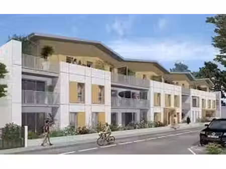 joli studio avec grande terrasse et parking