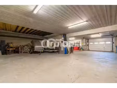vente bureaux villers-aux-noeuds 51500 818m²