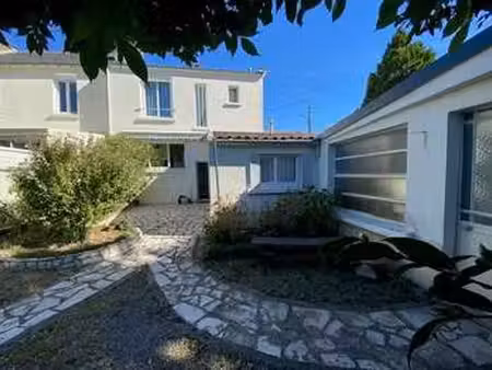 vente maison à angers (49000) : à vendre / 92m² angers