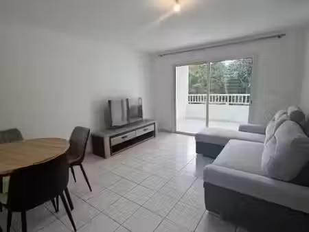 location meublée appartement 3 pièces 61.7 m² à le lamentin (97232)  1 250 €
