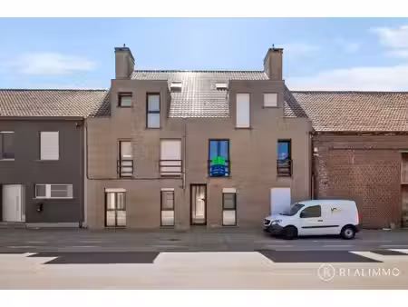 ruim appartement met 2 slaapkamers  garage en parkeerplaats in wielsbeke  ideaal gelegen v