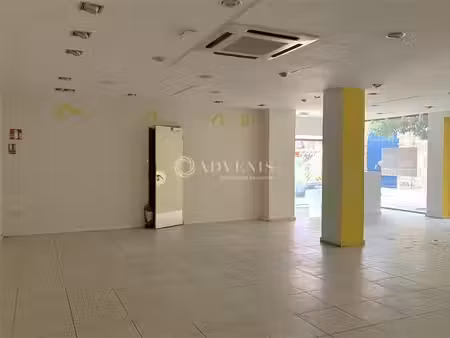 vente commerce bourges 18000 220m²