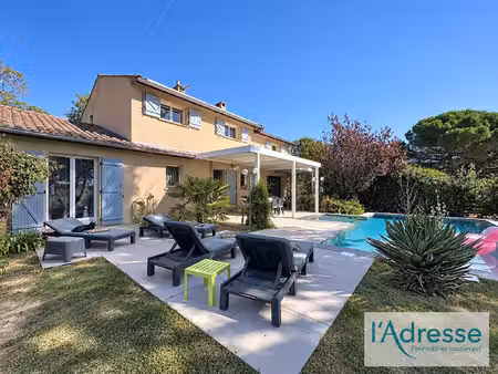 vente maison 7 pièces  163.00m²  fenouillet