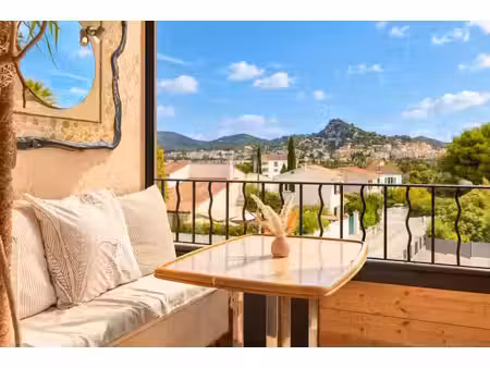 vente appartement 3 pièces 76m2 hyères 83400 - 219000 € - surface privée