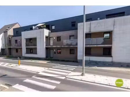 ruim gelijkvloers appartement in hartje veerle