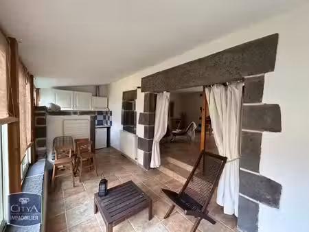 maison à louer 5 pièces 170.03 m² - volvic (63) - 1 030€