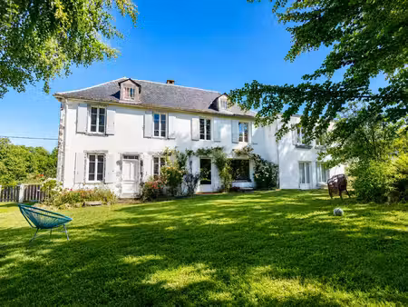 maison 10 pièces - 260 m²