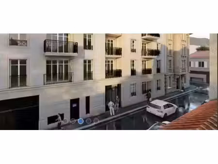 location commerce rueil malmaison 92500 47m²