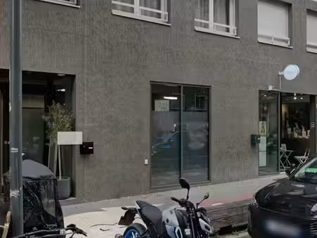vente commerce saint ouen sur seine 93400 90m²