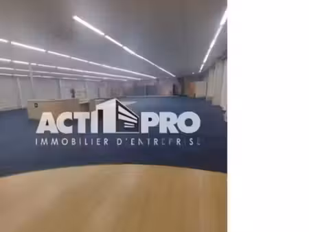 location local commercial 800m2 claira 66530 - 7958 € - surface privée