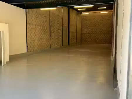 location commerce noisy le grand 93160 450m²