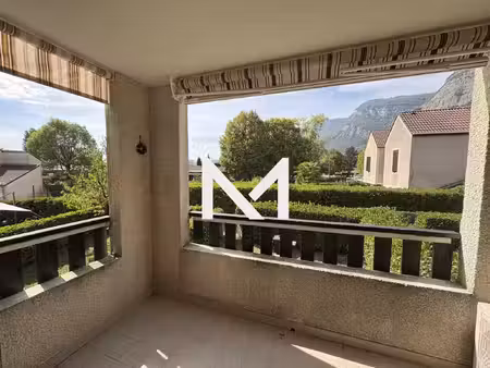 crolles - t3 - balcon - climatisation - garage