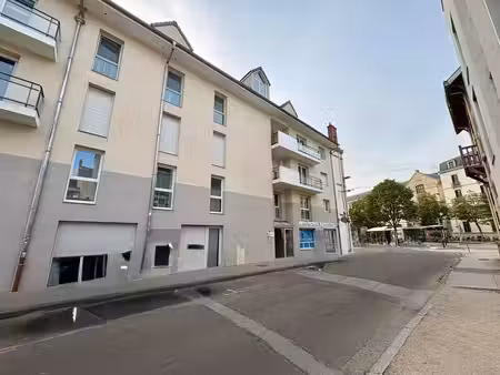 location bureaux 88m²