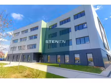 location bureaux 152m²