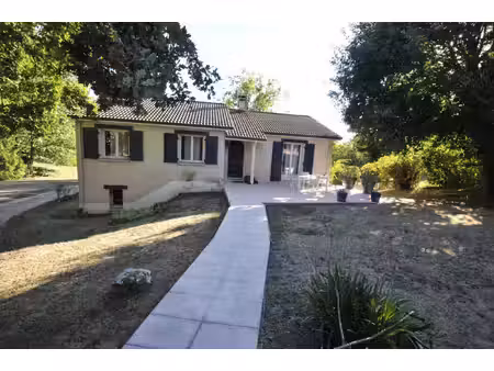maison sur sous sol semi enterré de 124m2 sur boisseuil  la