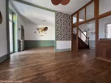 secteur clos-chassaing  maison de famille de 6 pièces avec terrasse et double garage