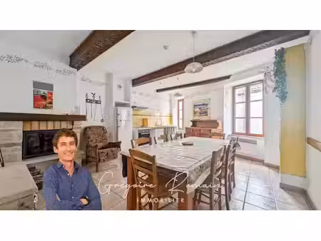 location maison 6 pièces 140 m² à revest-du-bion (04150)  600 €