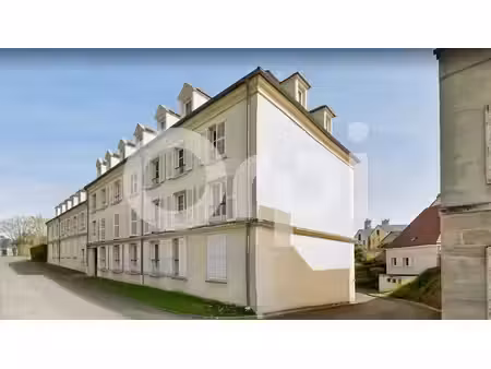 location parking senlis 60300