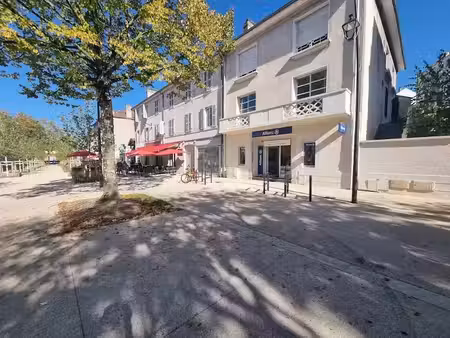 location locaux professionnels 1 pièce 34 m² à pau (64000)  650 €