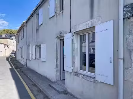 vente maison 4 pièces 92 m² à nieul-sur-mer (17137)  260 000 €