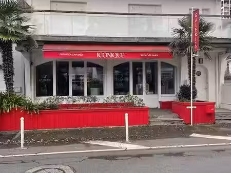 local commercial  210 m2  au centre de la baule