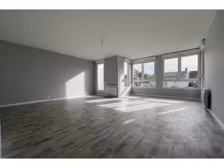 cormontreuil - spacieux t5 avec loggias