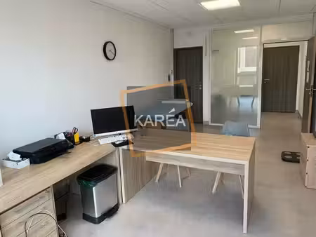 location bureaux jossigny 77600 27m²