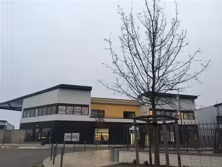 vente local d’activités 412m²