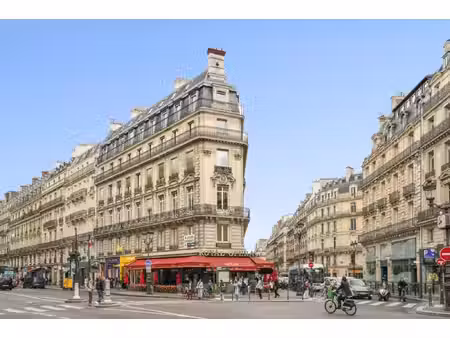 location local professionnel 390m² paris 1er
