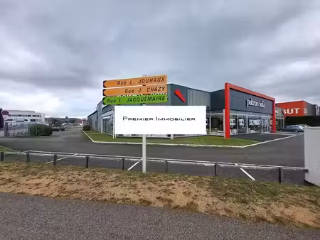 vente locaux professionnels 0 pièces 2300 m² à villefranche-sur-saone (69400)  4 250 000 €