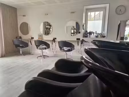 vente locaux professionnels à hôpital-camfrout (29460)  50 000 €