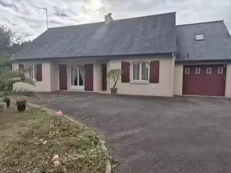 bains-sur-oust - maison de plain-pied avec grand terrain clos