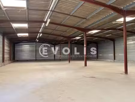 location local d’activités carbon blanc 33560 800m²