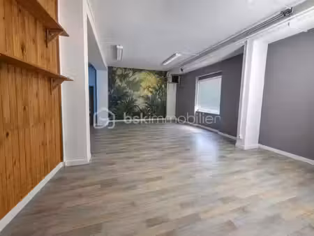 vente locaux professionnels 3 pièces 87 m² à embrun (05200)  104 000 €