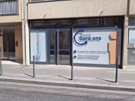 vente commerce villeurbanne 69100 72m²