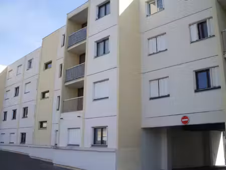 location parking merignac 33700
