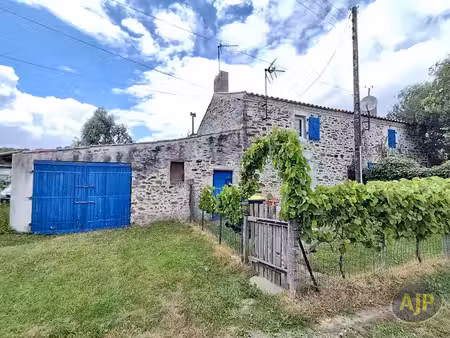 vente locaux professionnels 4 pièces 199.45 m² à sainte-flaive-des-loups (85150)  180 000 