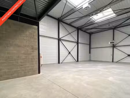 vente local d’activités persan 95340 1268m²