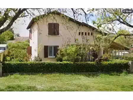vente maison 6 pièces 82 m² à saint-pierre-du-mont (40280)  148 000 €