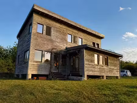 maison de 4 pièces de 112 m² à silfiac