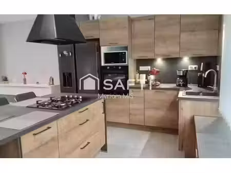 vente maison 4 pièces 100 m² à carentoir (56910)  217 000 €