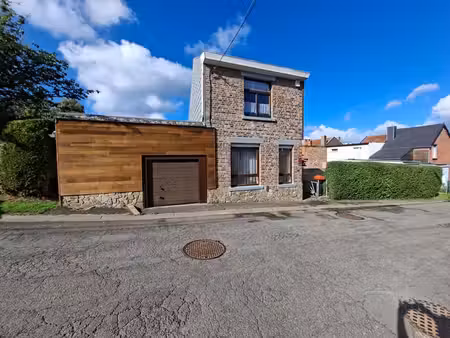 maison 2ch  4 facades  100m²  garage et jardin